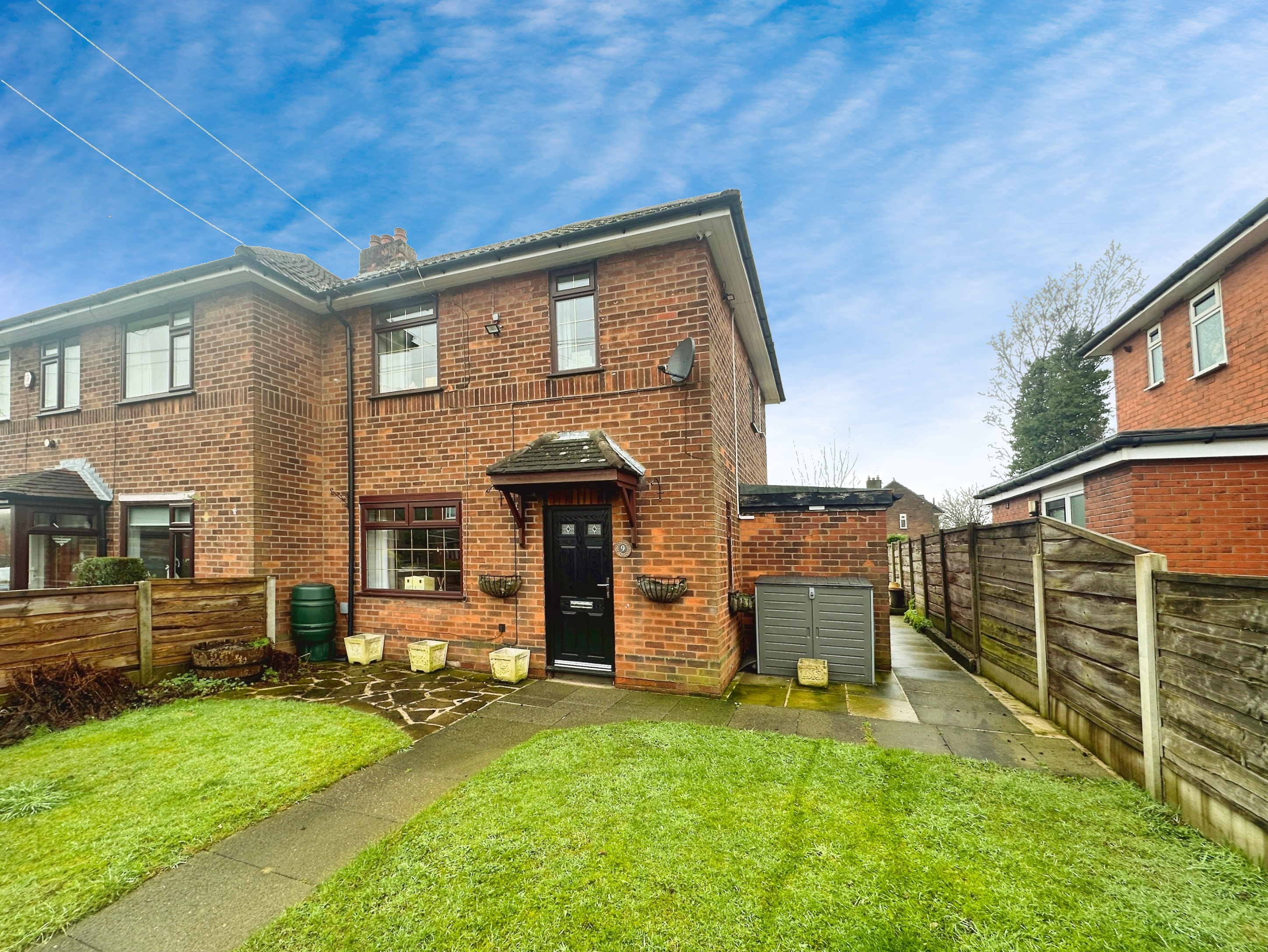 2 bedroom House (unspecified) SSTC