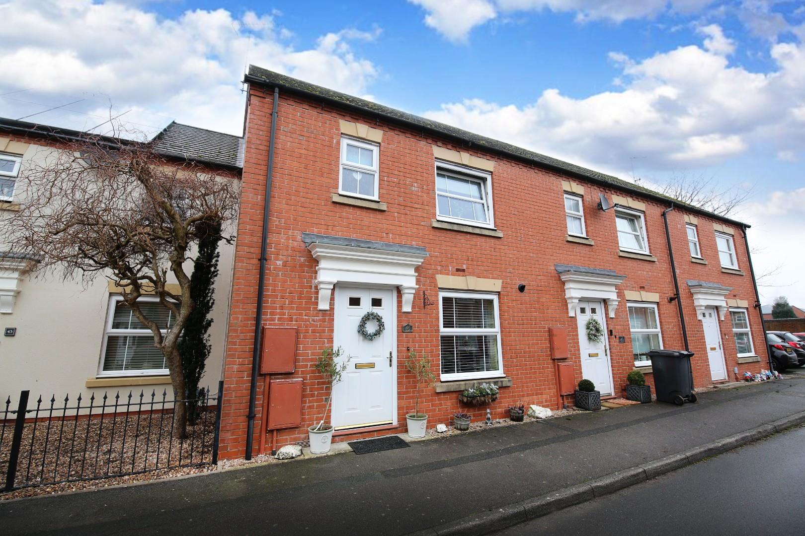 3 bedroom Townhouse For Sale