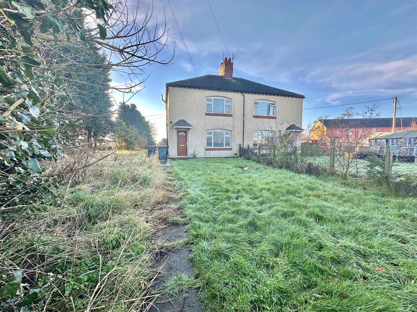 3 bedroom Semi-Detached For Sale