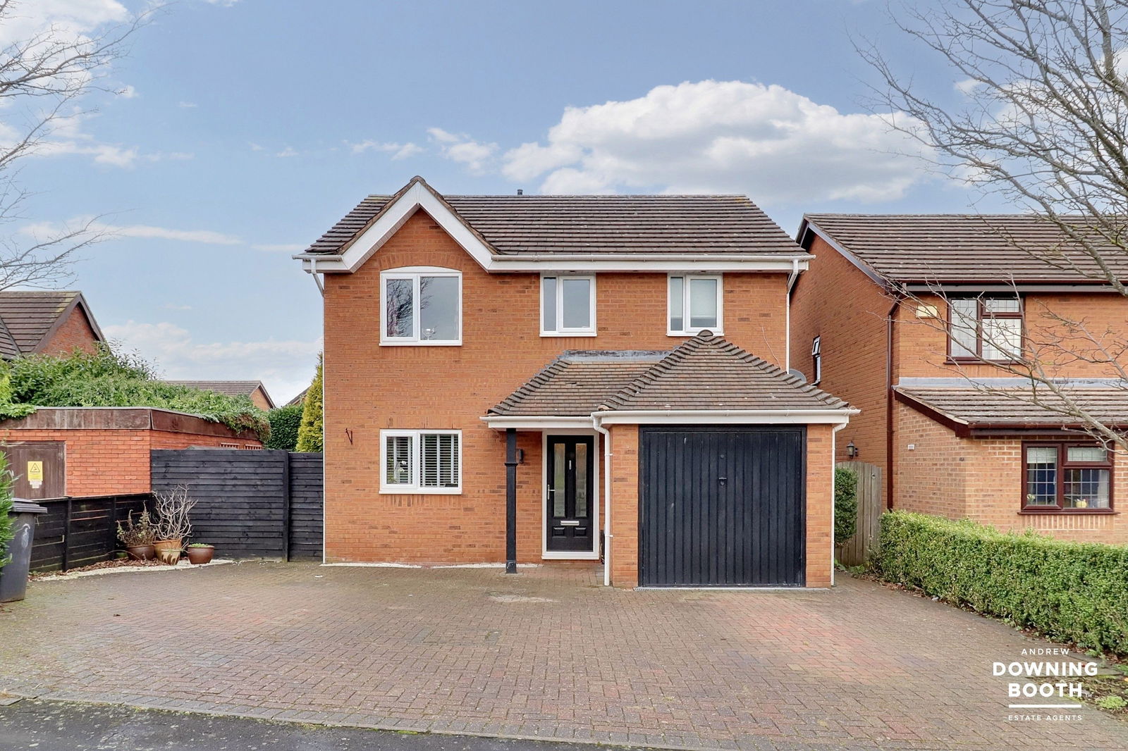 4 bedroom Detached house SSTC