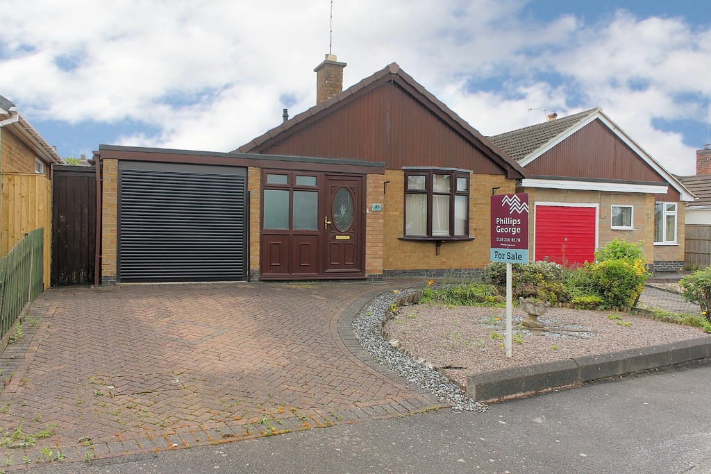 2 bedroom Detached house Sold