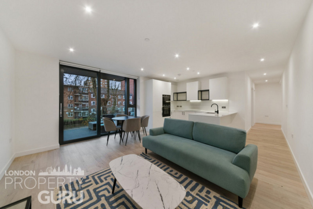 2 bedroom Apartment To Let