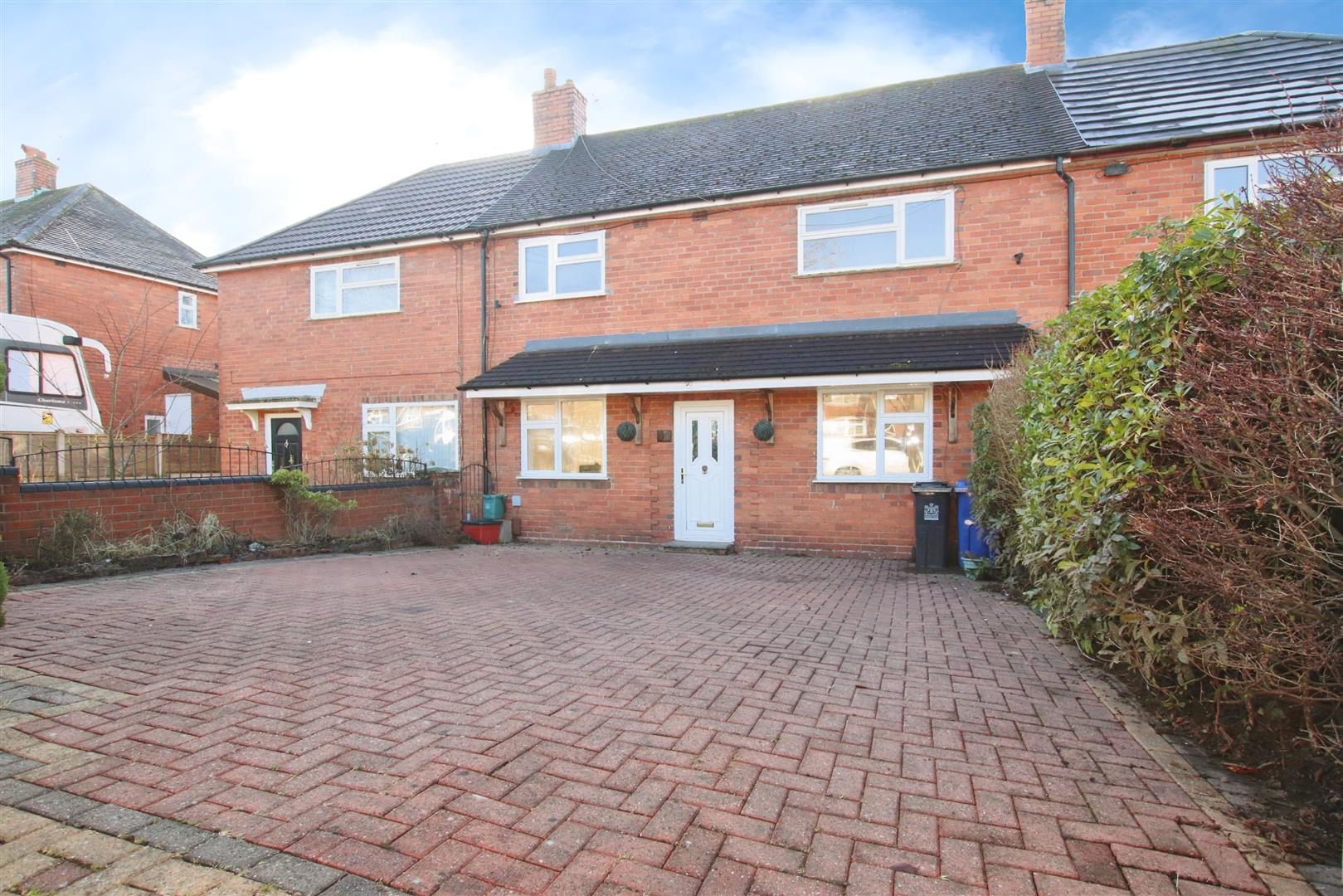 3 bedroom Town house SSTC