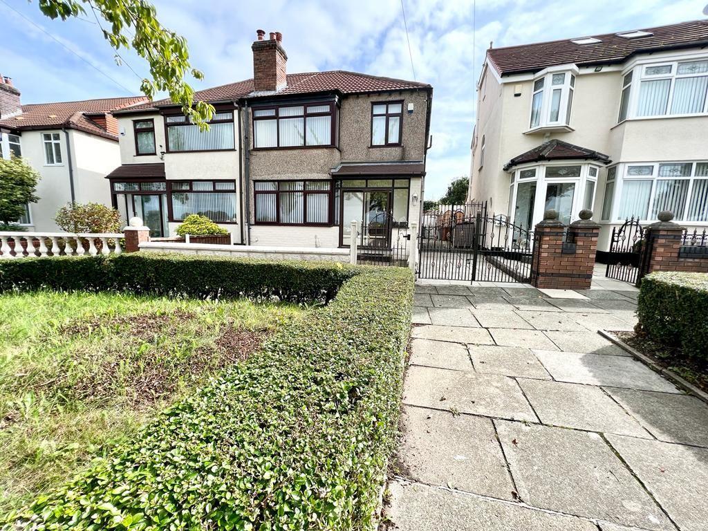 3 bedroom Semi-detached house Sold