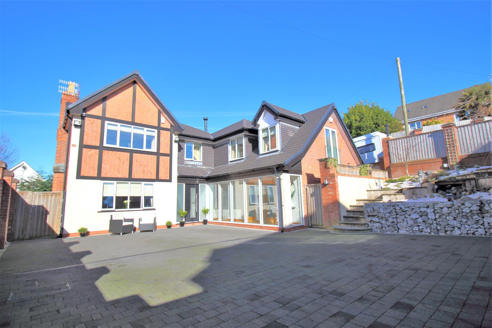 4 bedroom Detached house Sold