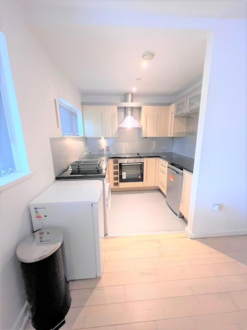 2 bedroom Apartment Let