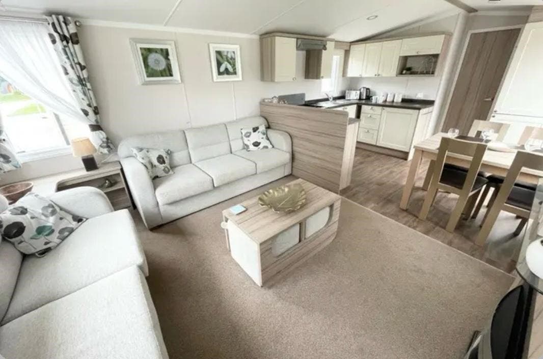 2 bedroom Mobile home For Sale