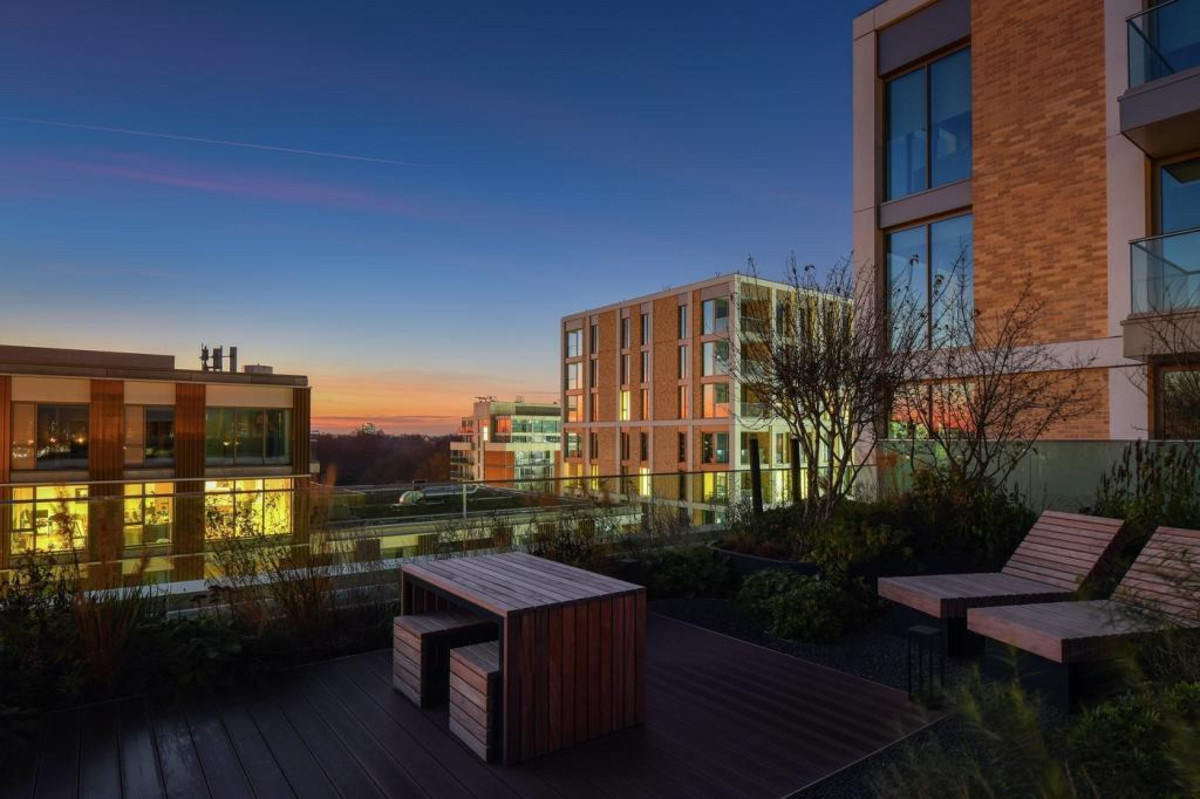 2 bedroom Apartment To Let