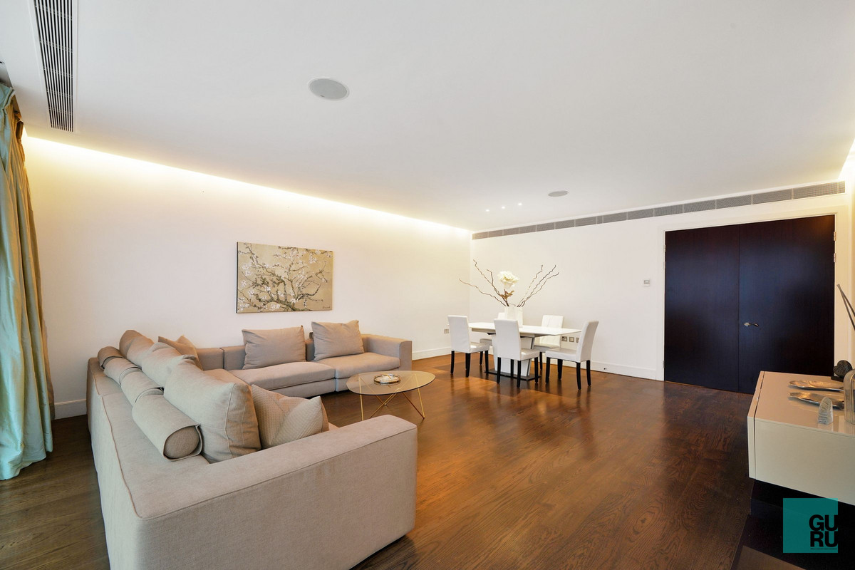 3 bedroom Apartment For Sale