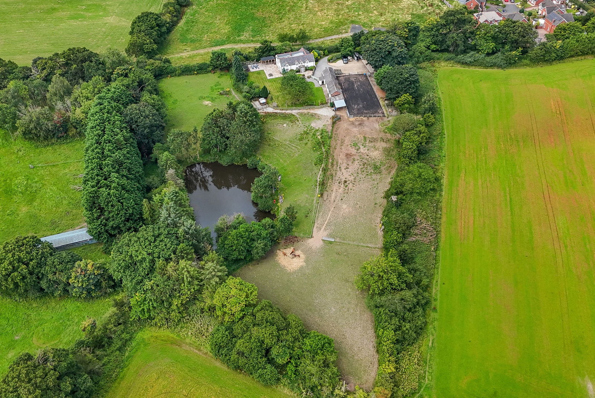 4 bedroom  Under Offer