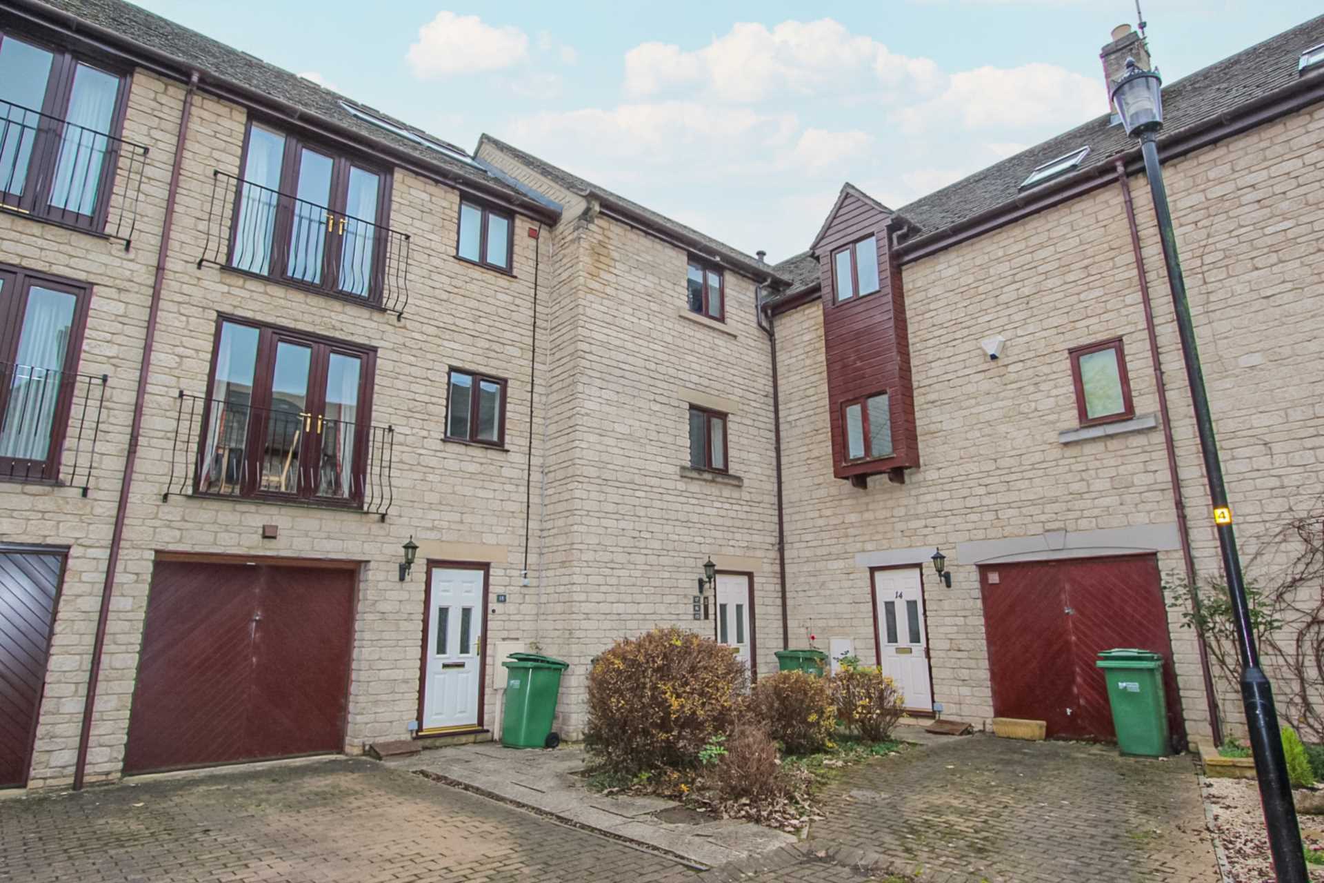 2 bedroom Apartment Let