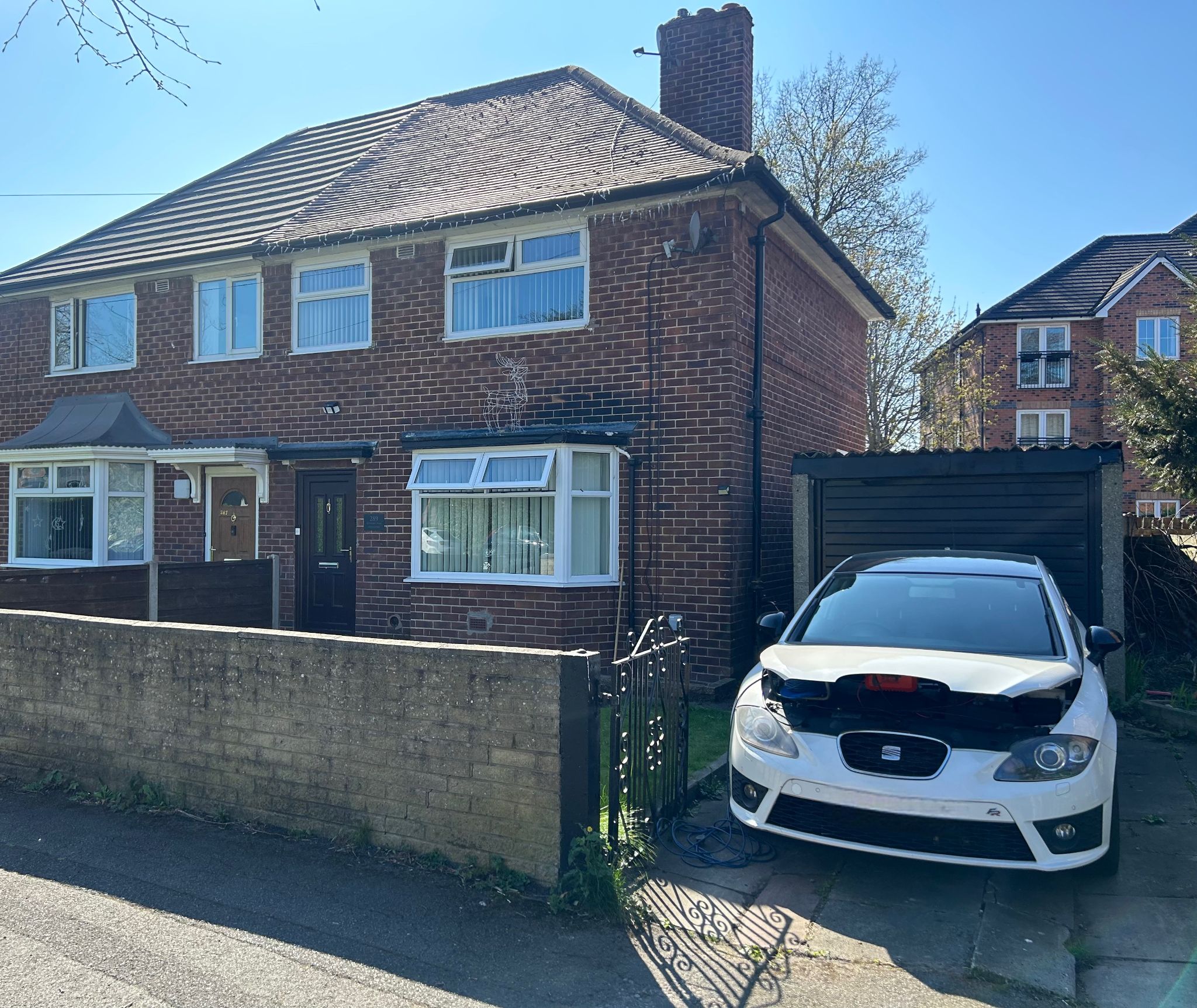 3 bedroom House Let