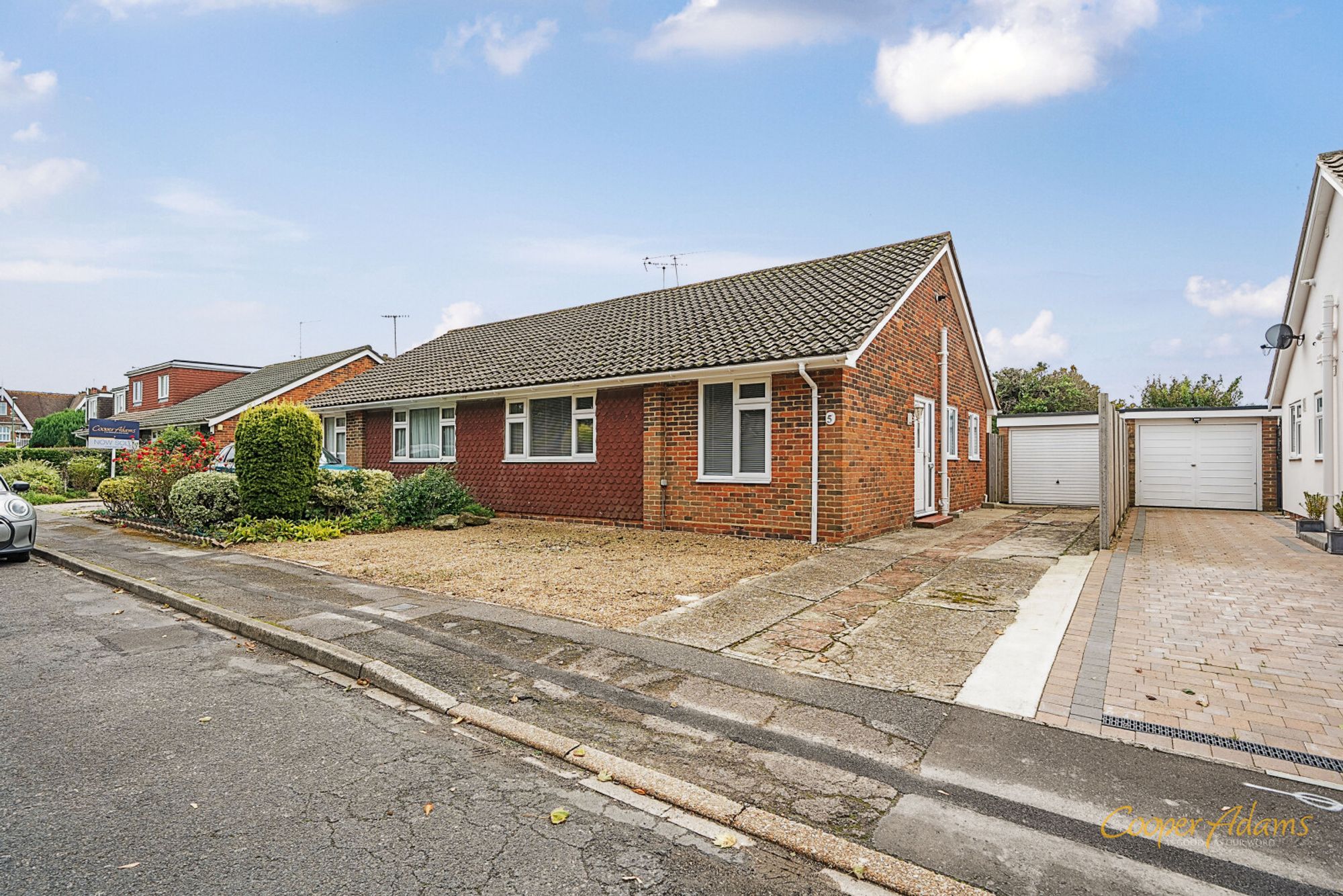 2 bedroom Semi-Detached House Sold