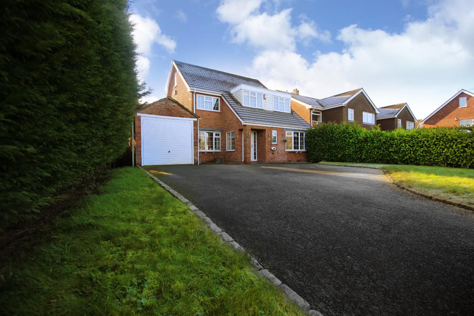 5 bedroom Detached house SSTC