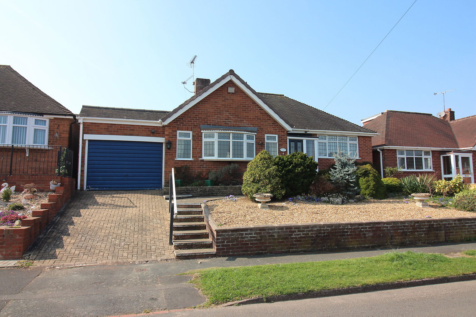 2 bedroom Bungalow For Sale