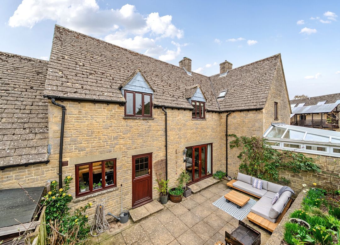3 bedroom Property For Sale