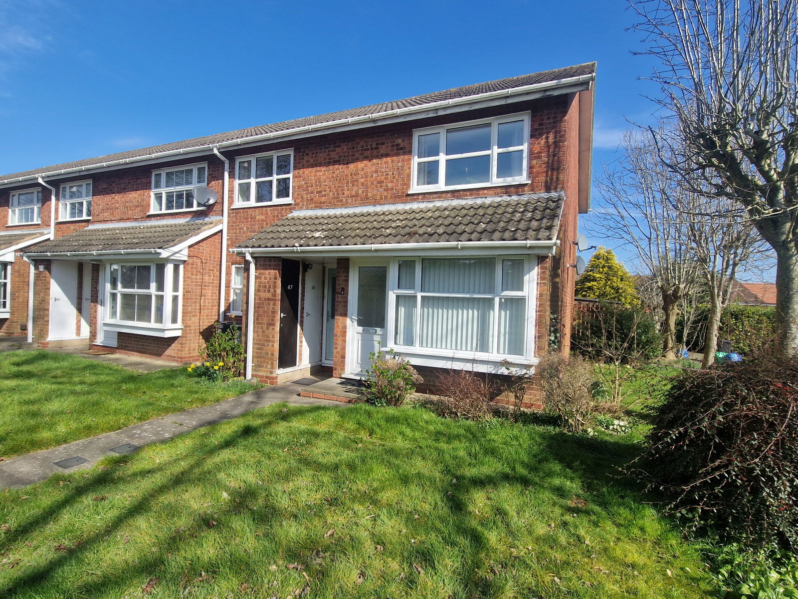 2 bedroom Apartment For Sale