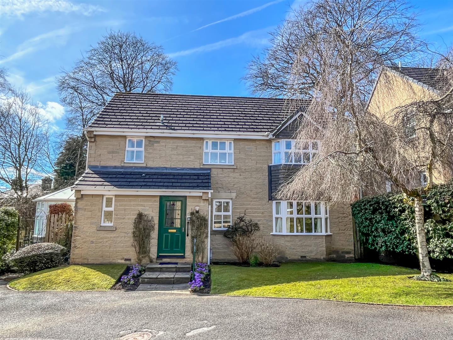 4 bedroom Detached SSTC