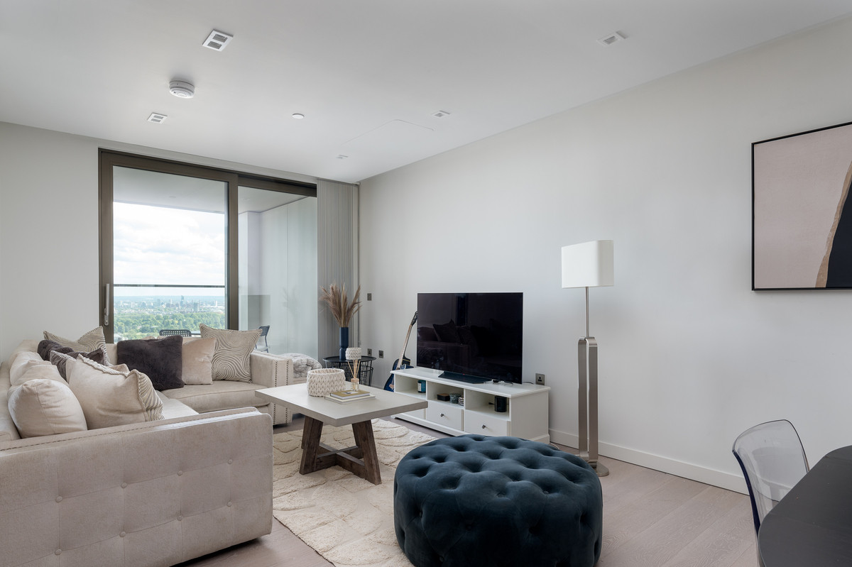 2 bedroom Apartment To Let