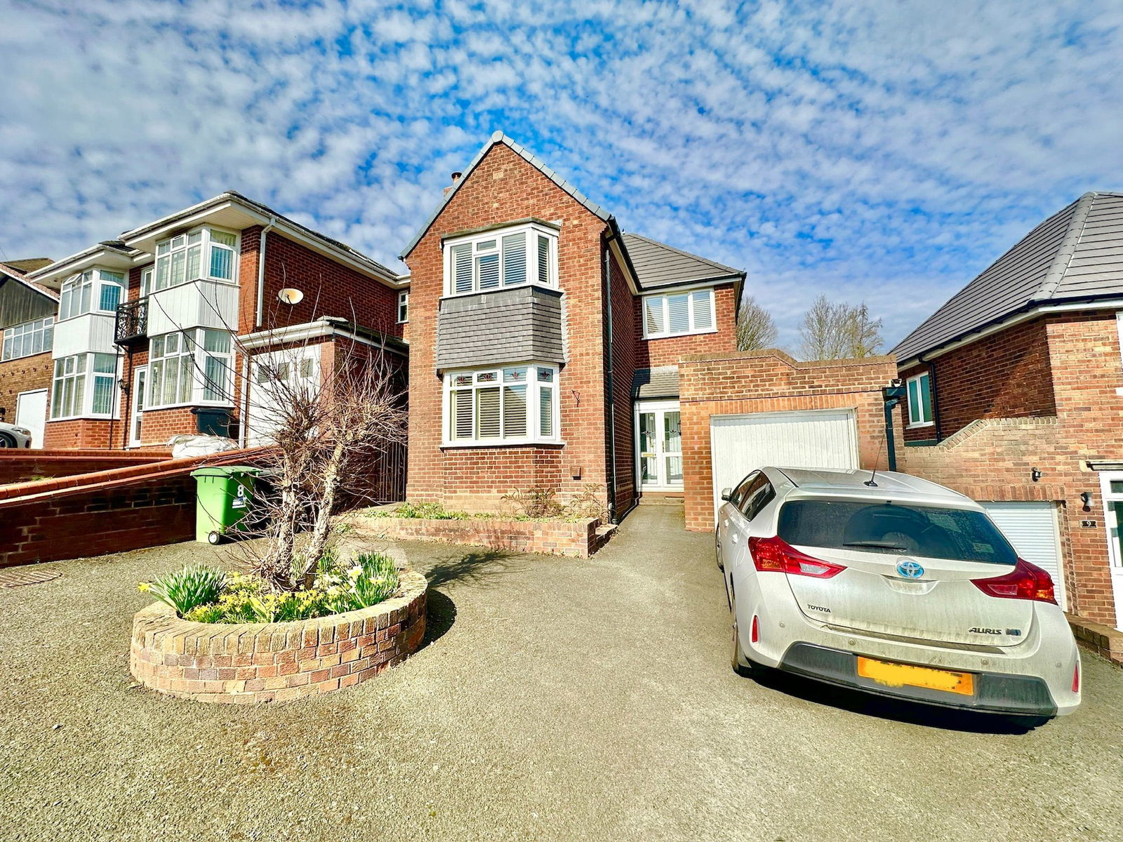 3 bedroom Detached house Under Offer