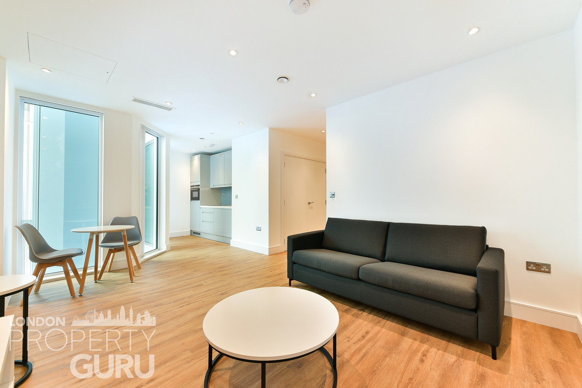 1 bedroom Studio flat To Let