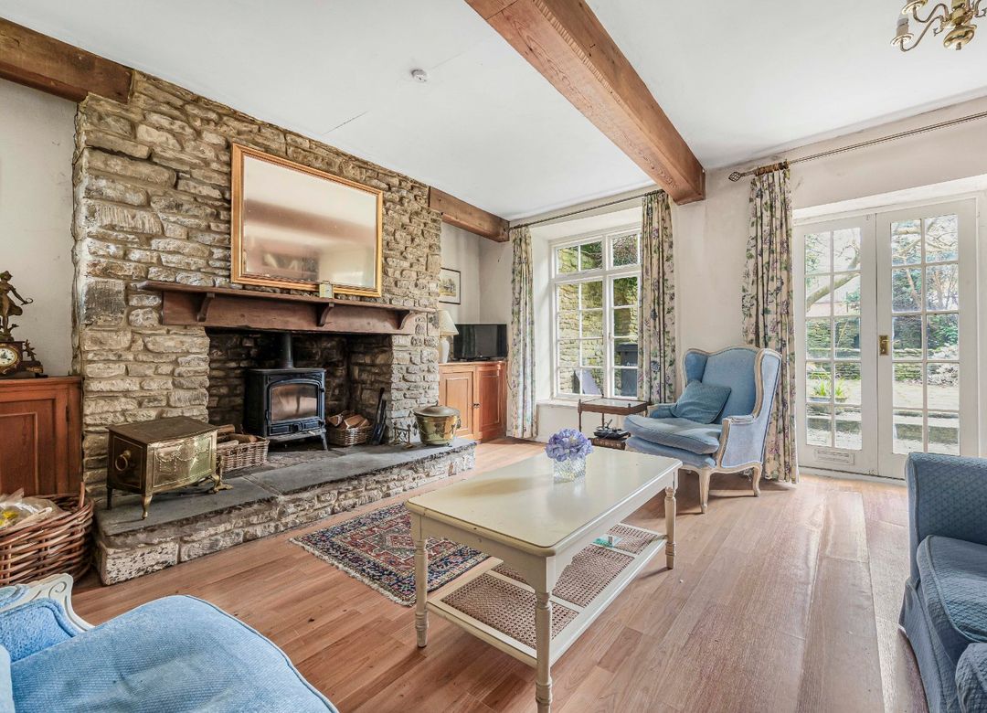 3 bedroom  For Sale
