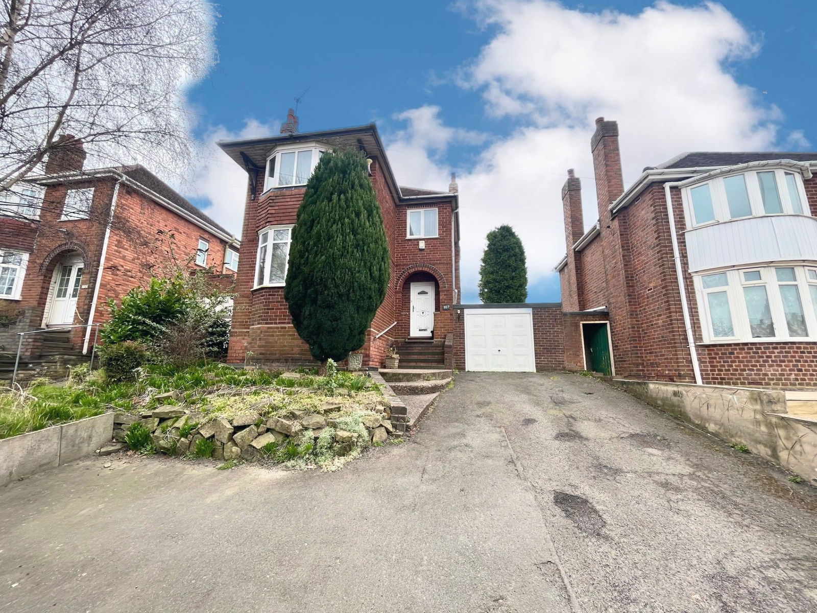 3 bedroom Detached SSTC