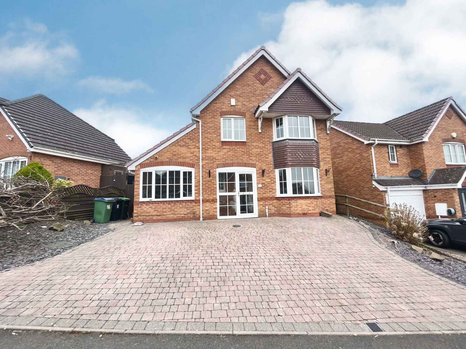 4 bedroom Detached For Sale