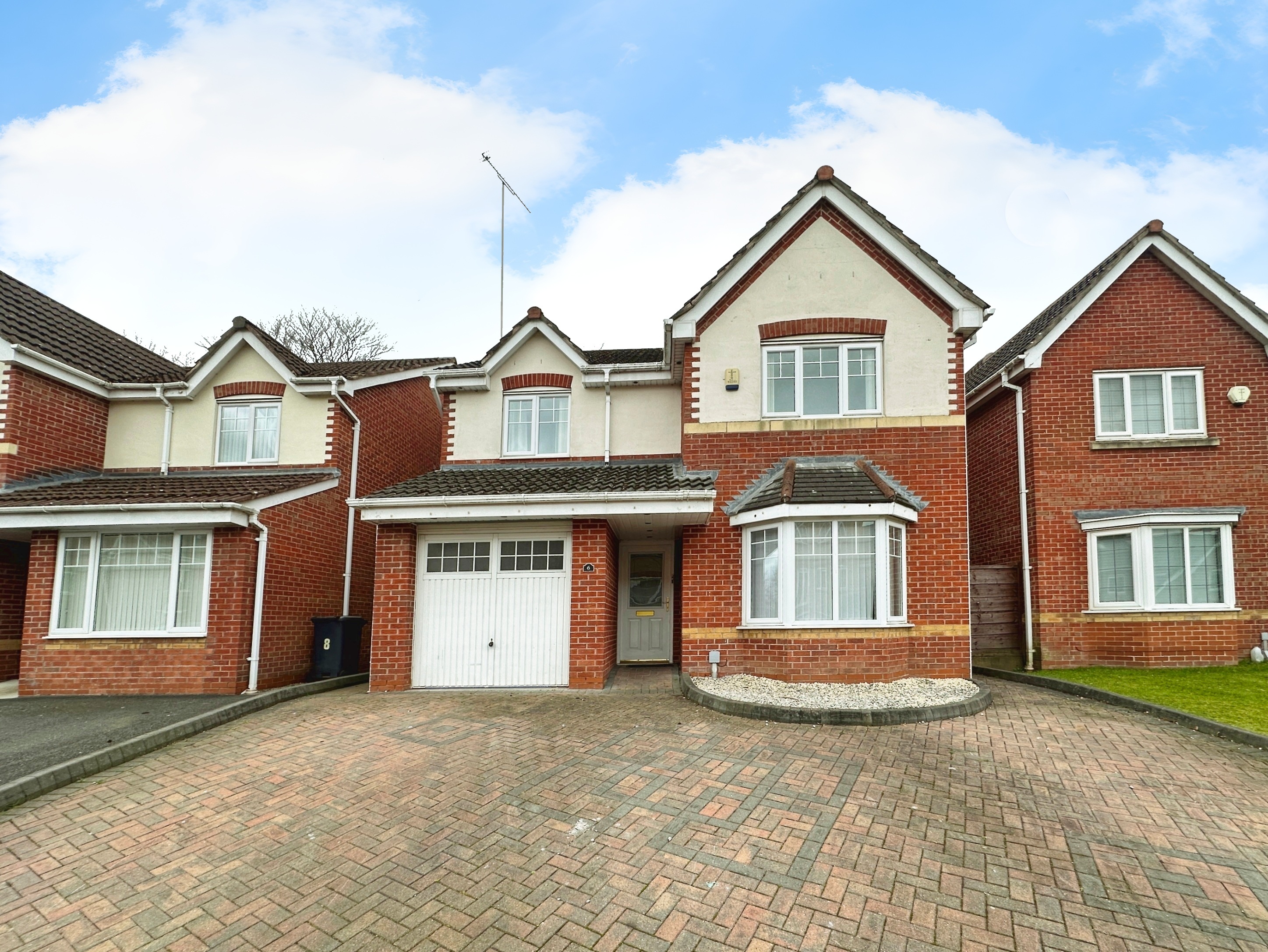 4 bedroom House (unspecified) To Let