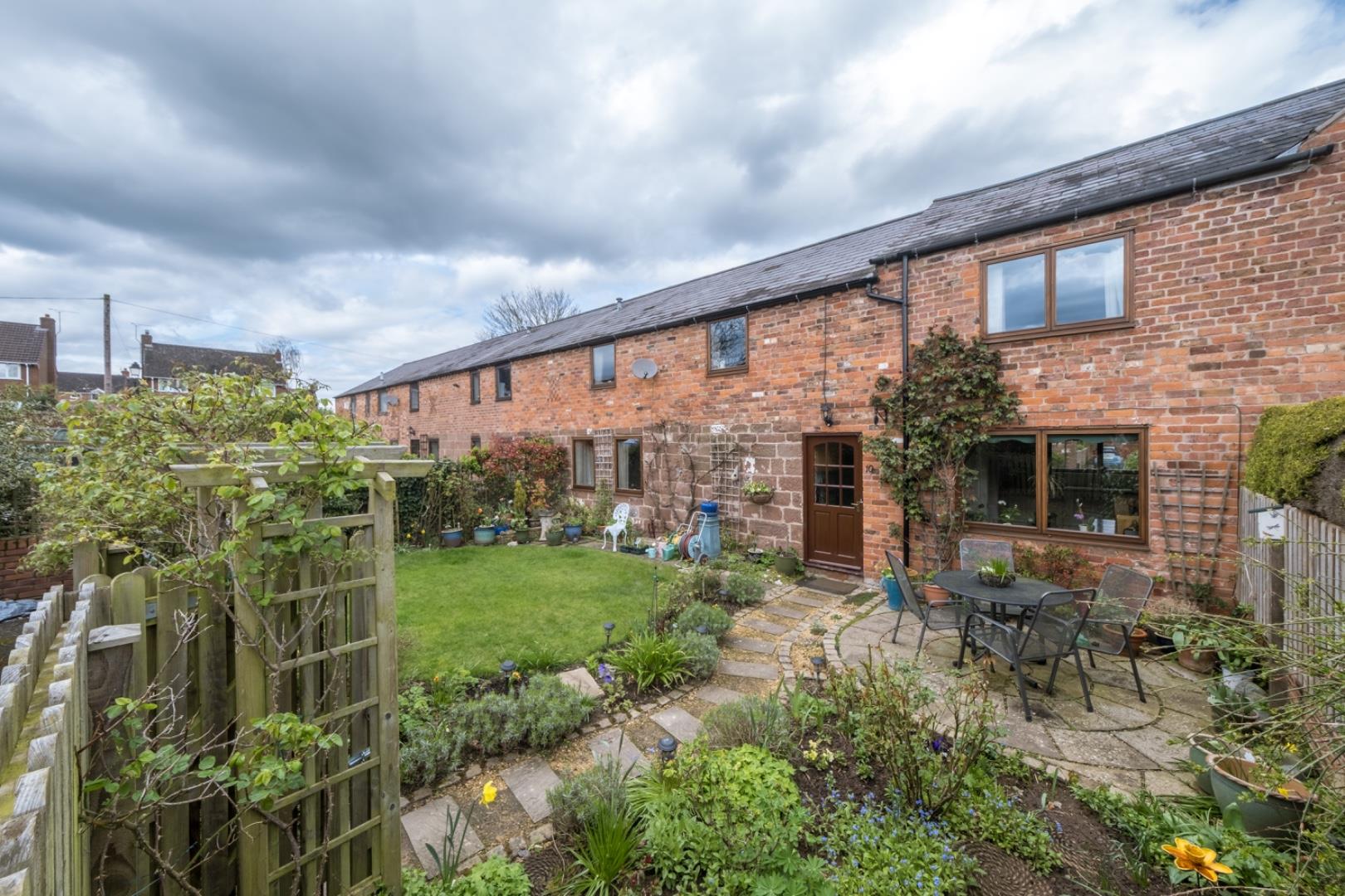4 bedroom Farm SSTC