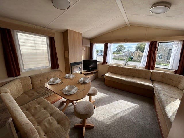 3 bedroom Static Home For Sale