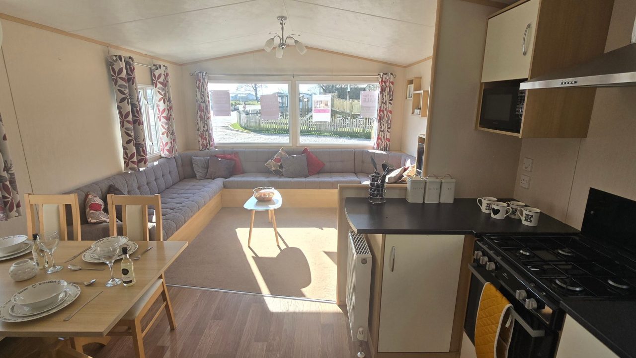 2 bedroom  For Sale