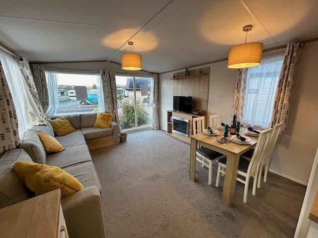 2 bedroom  For Sale