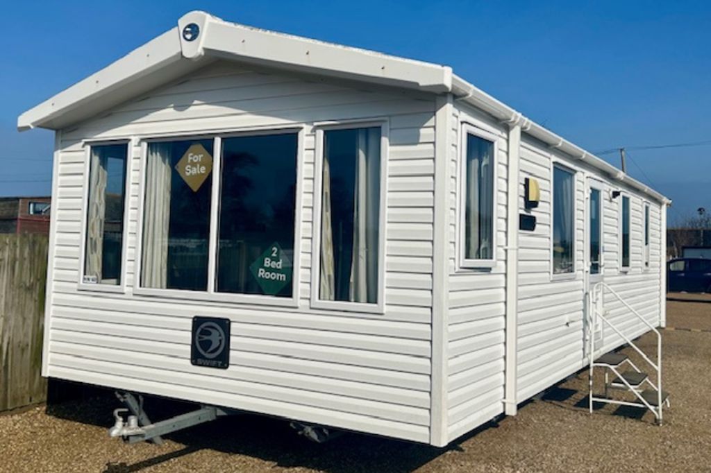 2 bedroom  For Sale