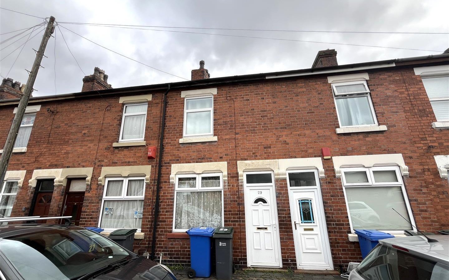 2 bedroom Detached house For Sale