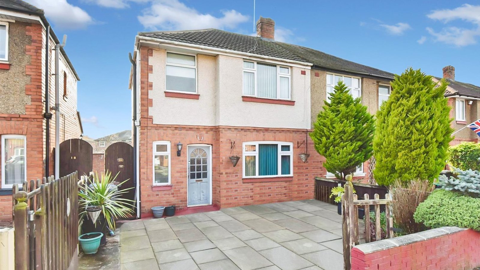 3 bedroom Detached House For Sale