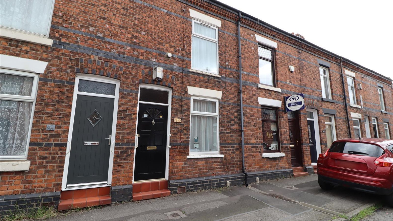 2 bedroom Detached House For Sale
