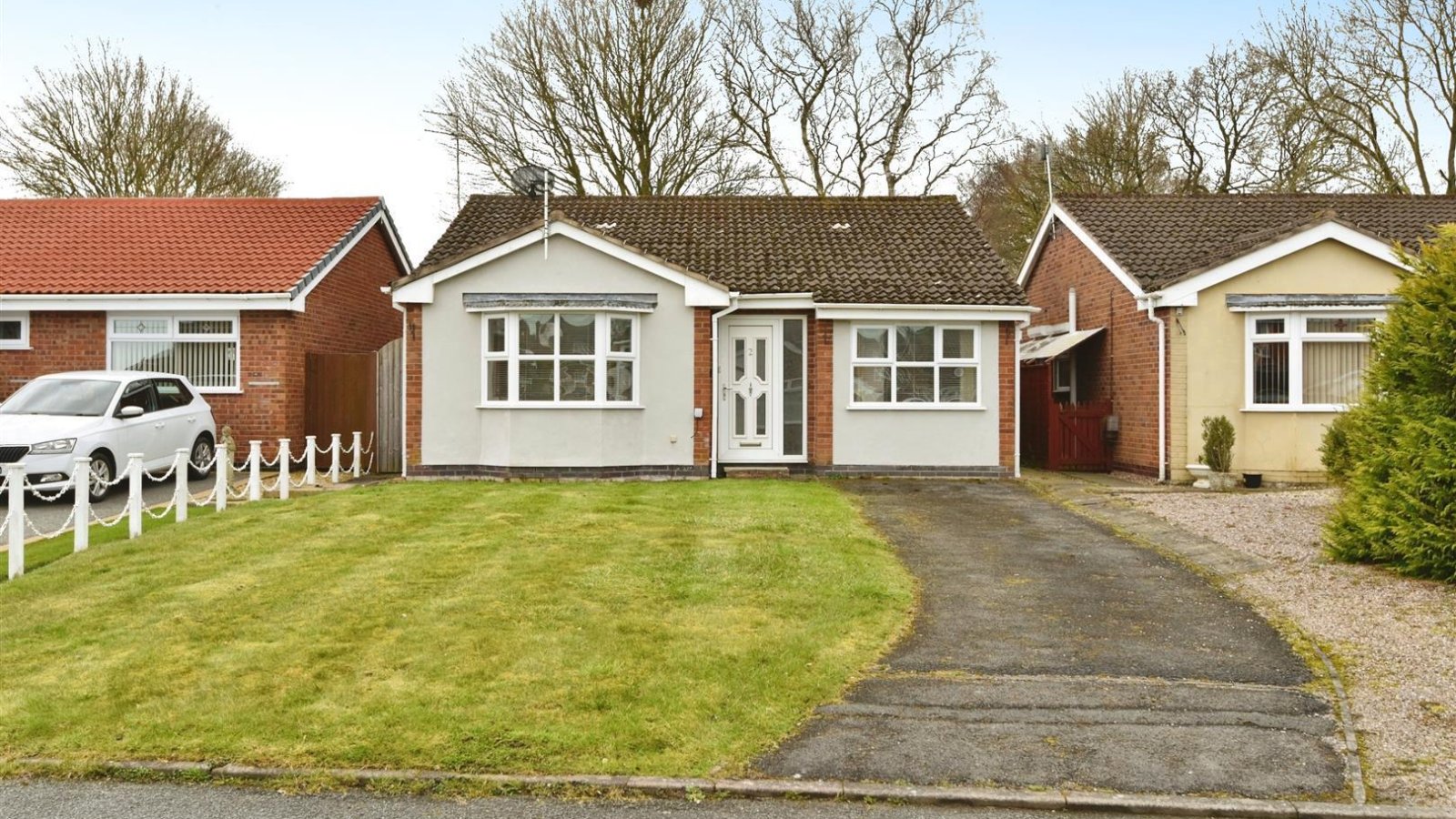3 bedroom Bungalow For Sale