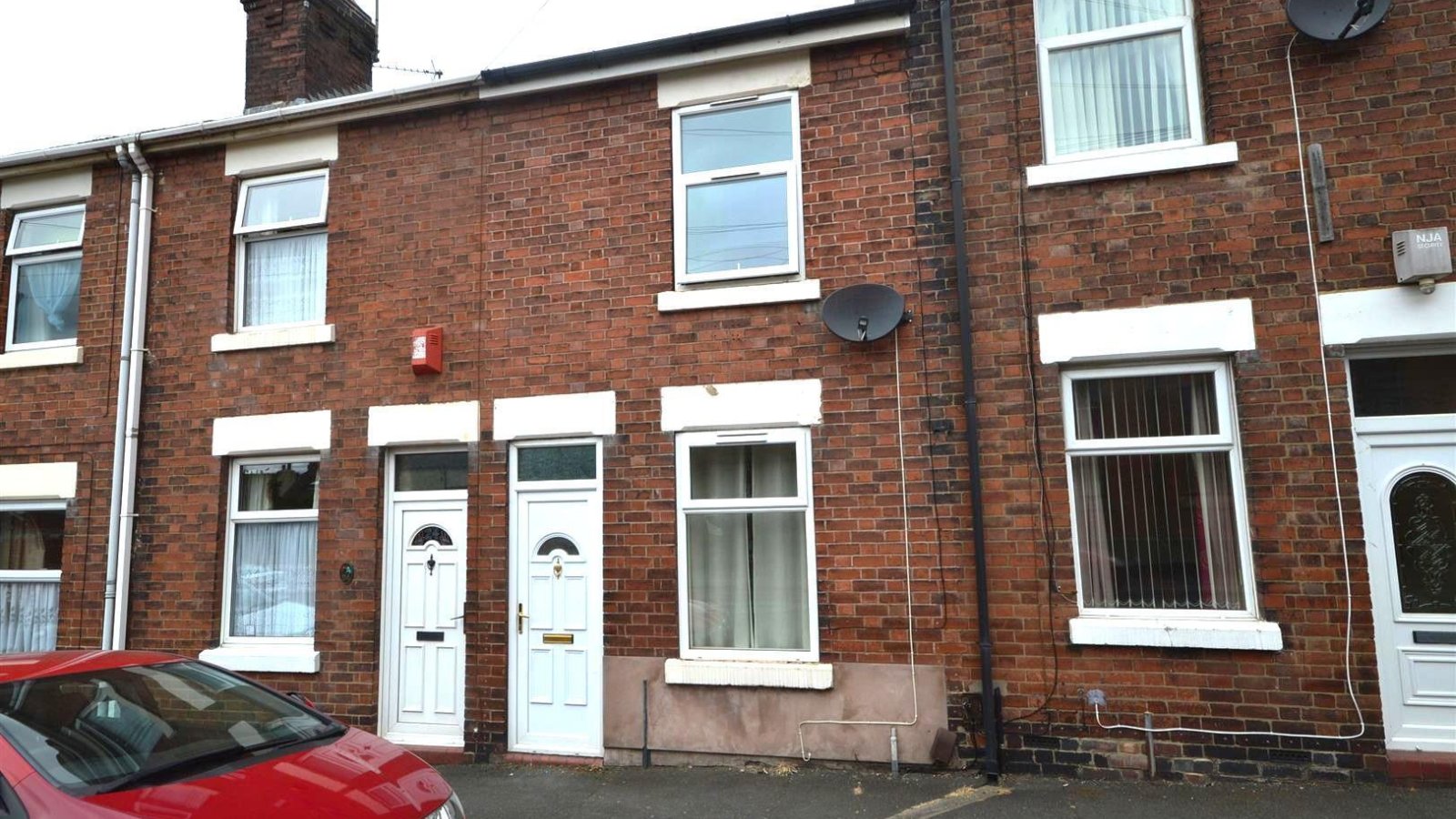 2 bedroom Detached house For Sale