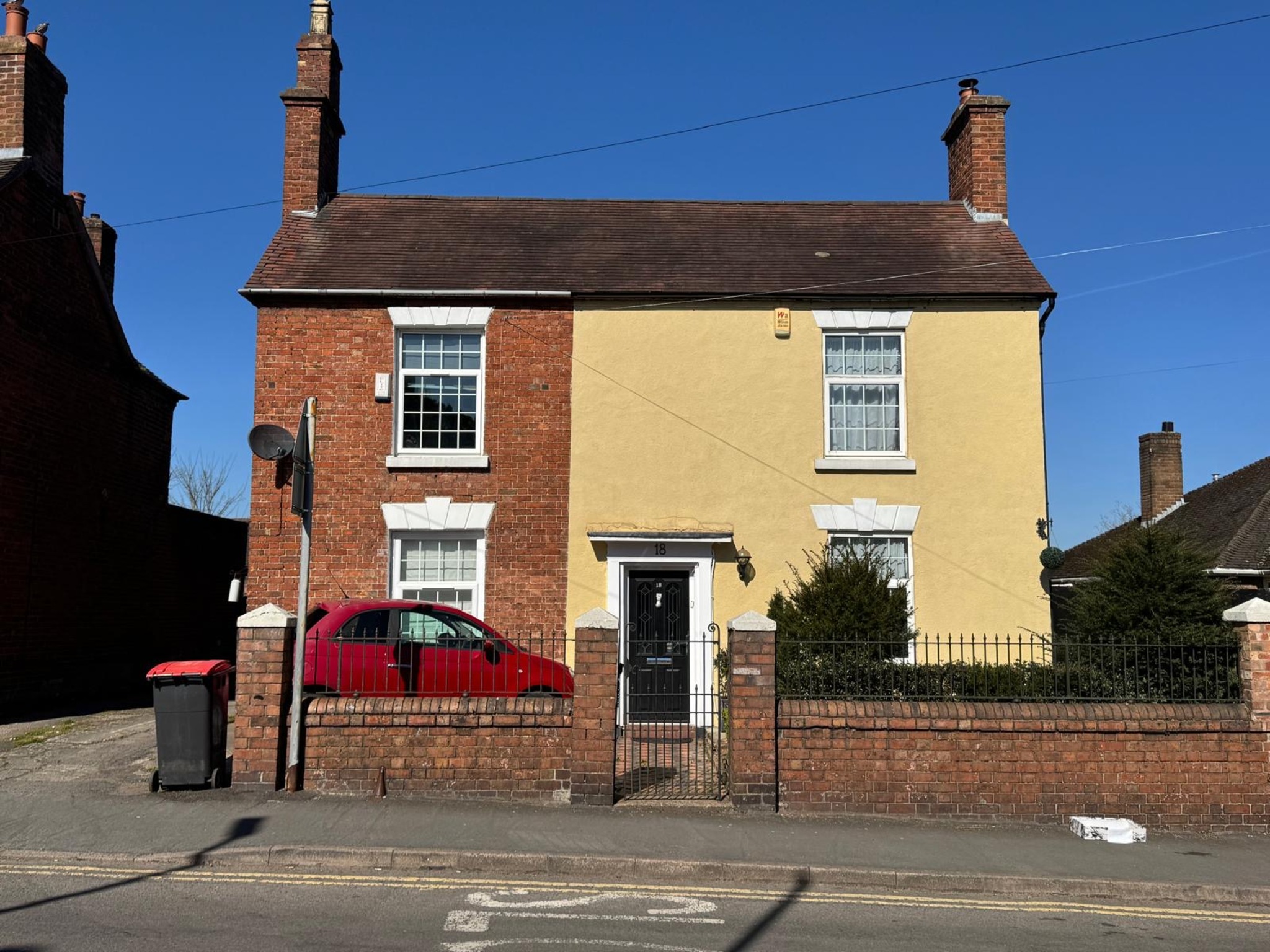 3 bedroom Semi-Detached For Sale