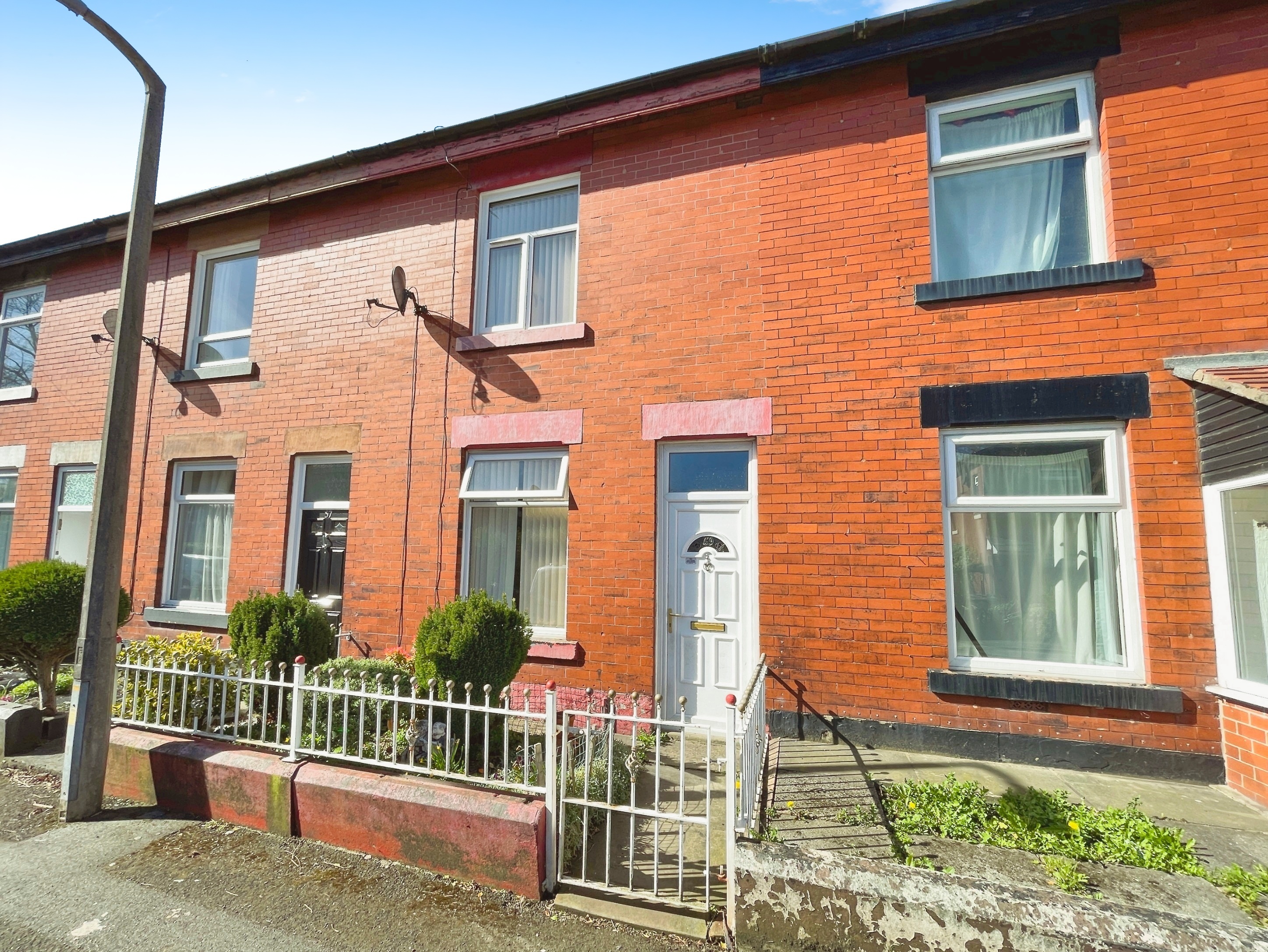 2 bedroom House (unspecified) SSTC