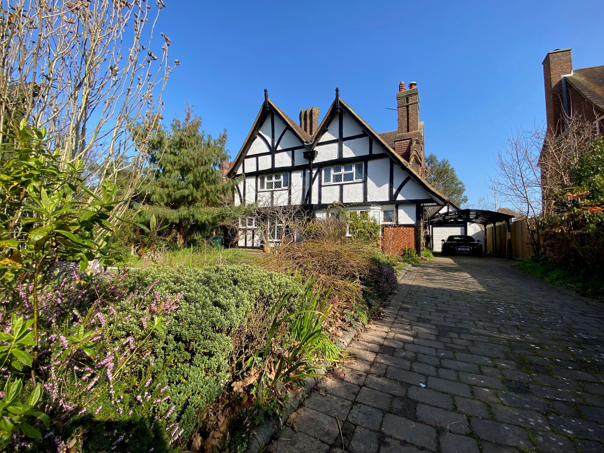 4 bedroom Detached House Sold