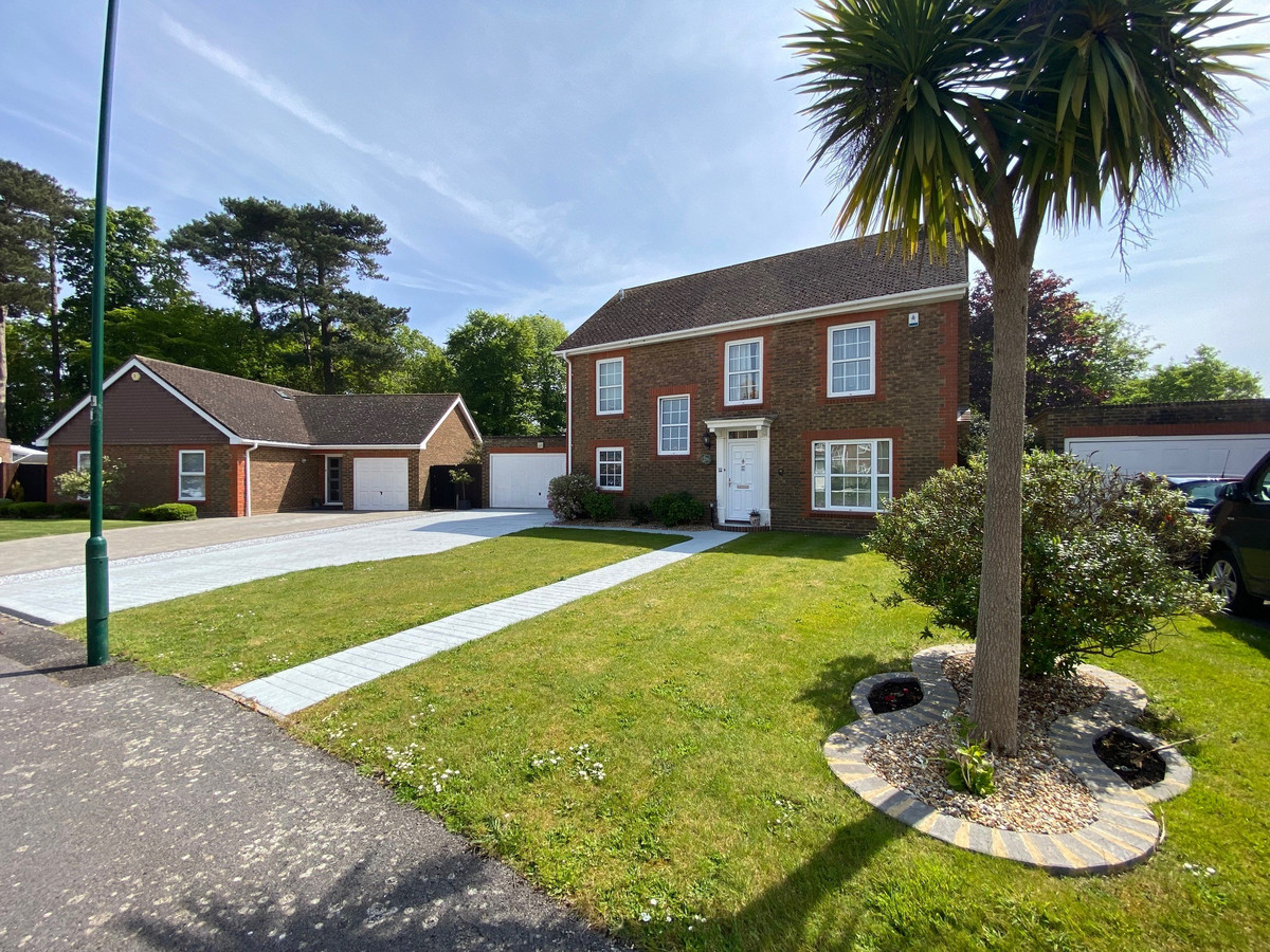 4 bedroom Detached House Sold