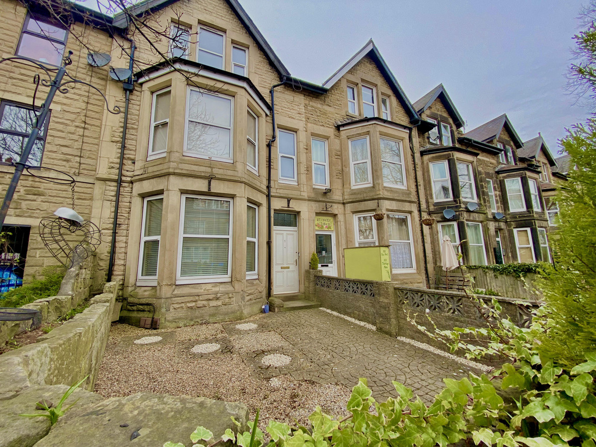 2 bedroom Terraced House Sold