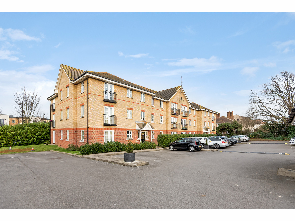 2 bedroom Terraced House Sold