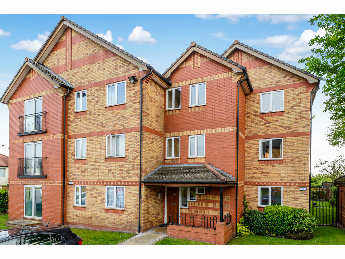 2 bedroom Terraced House Sold