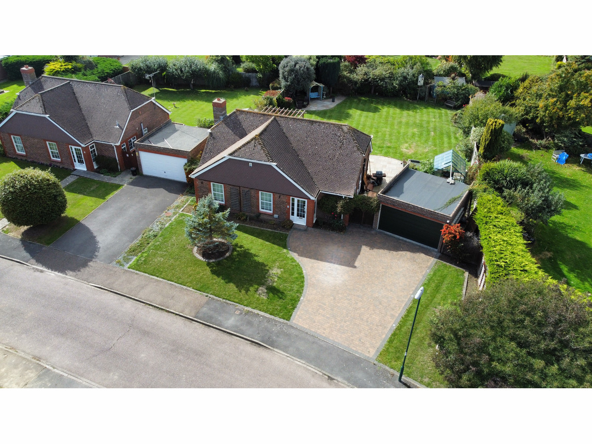 3 bedroom Detached House Sold