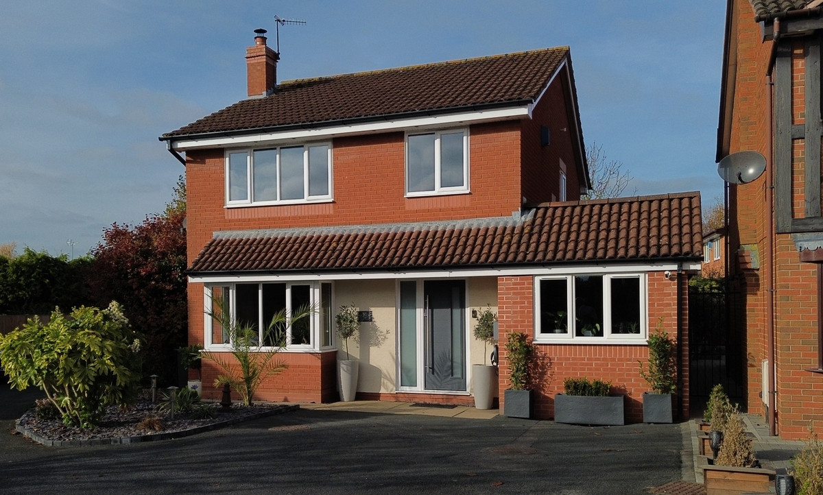 4 bedroom Detached House Sold