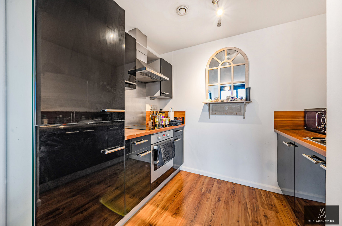 2 bedroom Apartment Sold