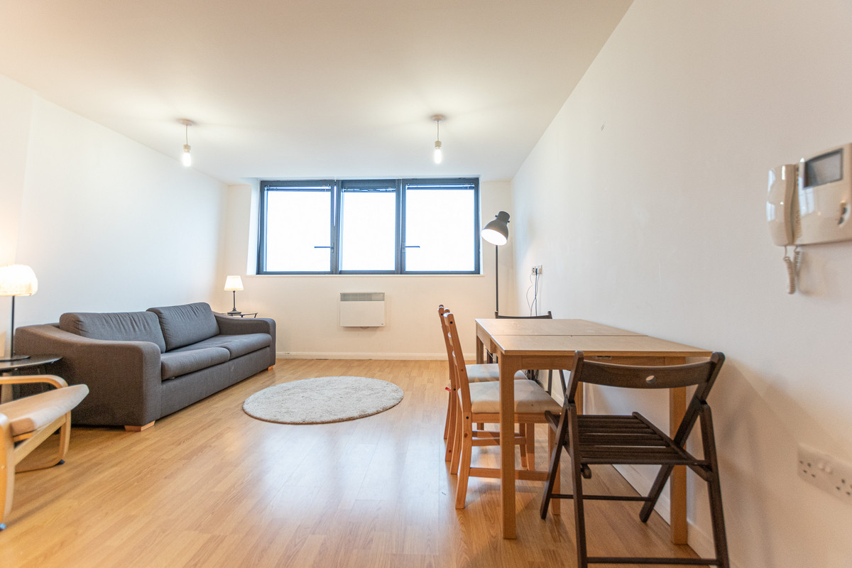 2 bedroom Apartment For Sale